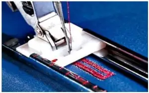 PFAFF Knopflochfuß manuell, Näht Knopflöcher in 4 Schritten, ideal für kleine St