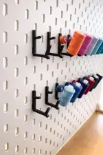 20x Garnrollenhalter für IKEA SKÅDIS Lochwand – Nähgarnhalter Set für Garnrollen & Spulen – SKADIS Zubehör zur Nähgarn Aufbewahrung - Schwarz
